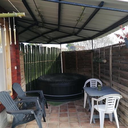 Charmant Chalet Pour 2 Personnes Spa Prive Massillargues-Attuech Экстерьер фото